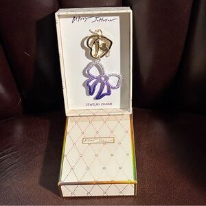 NIB Betsey Johnson Silver and Purple Bow Charm / Key Fob